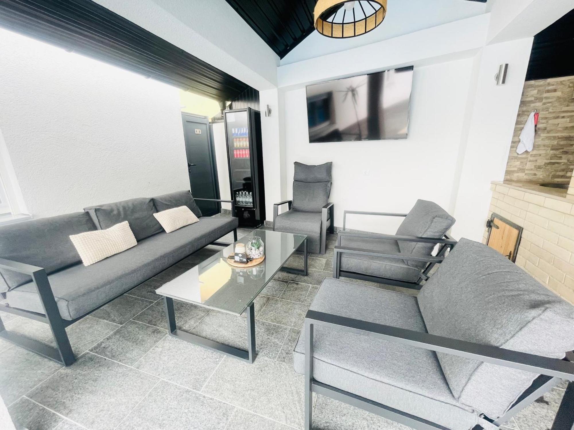Apartman Kiss 야이체 외부 사진